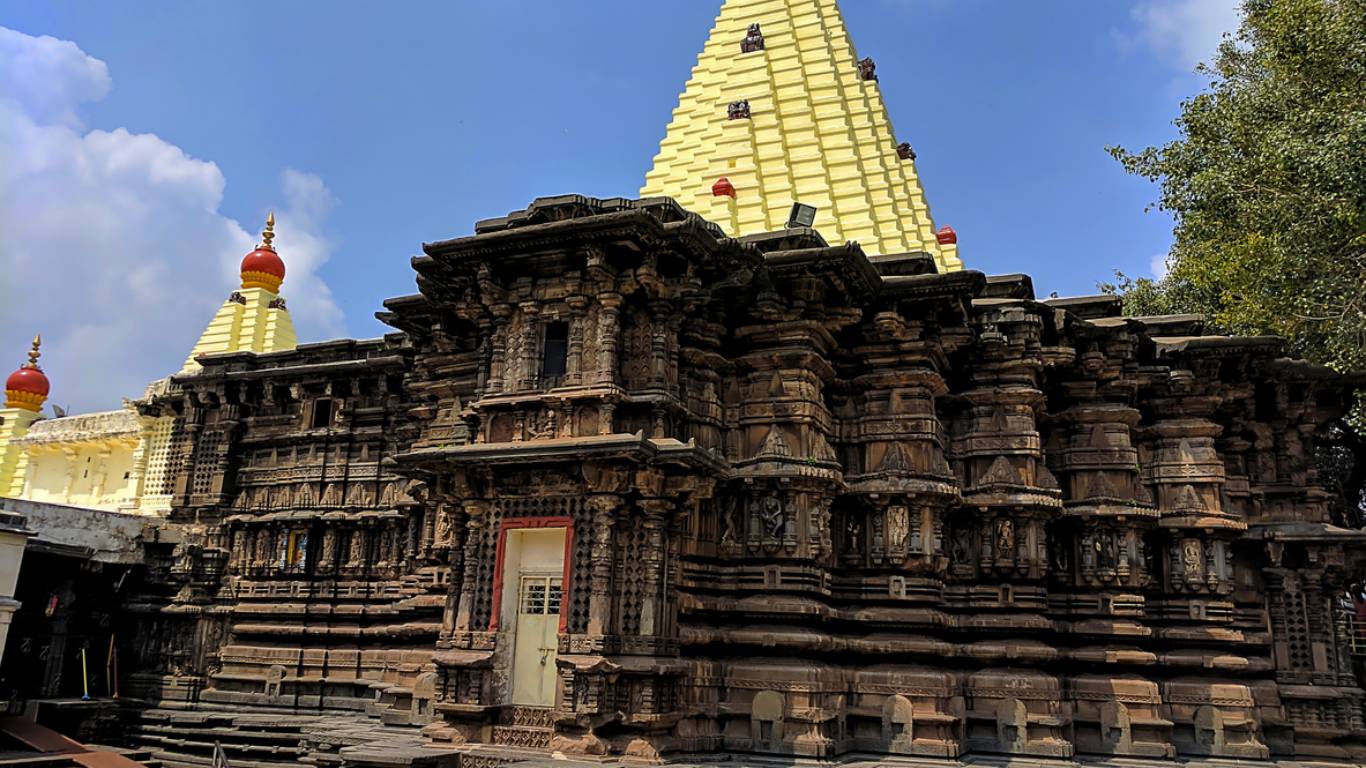 Kolhapur Diaries: Top 6 Places You Must Visit In Kolhapur | Travel Heal