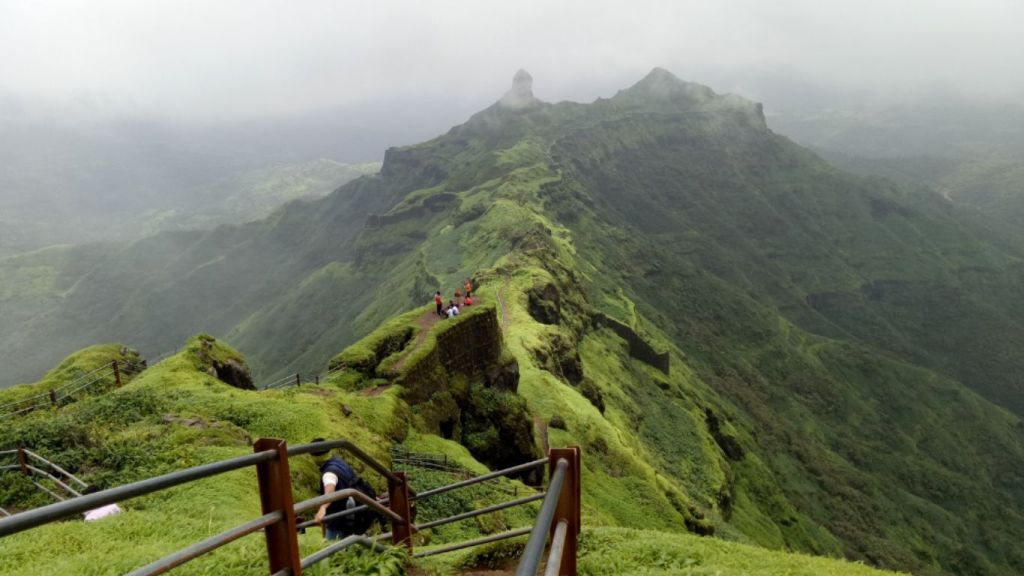 Rajgad to Torna Range Trek