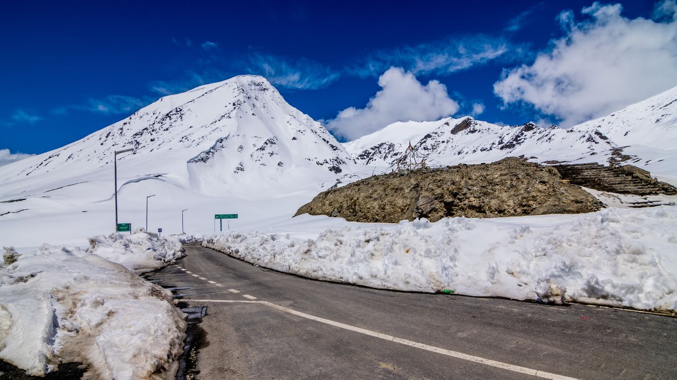 Exploring Paradise: 10 Most Recommended Travel Destination of Life in Himachal Pradesh